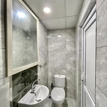 Cozy Midtown Studio In U5 *